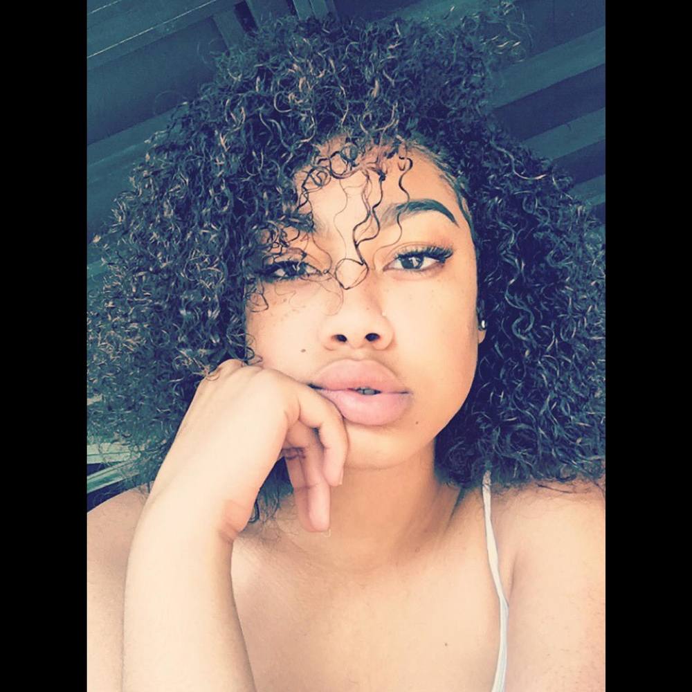 Meet your Posher, Karriyana